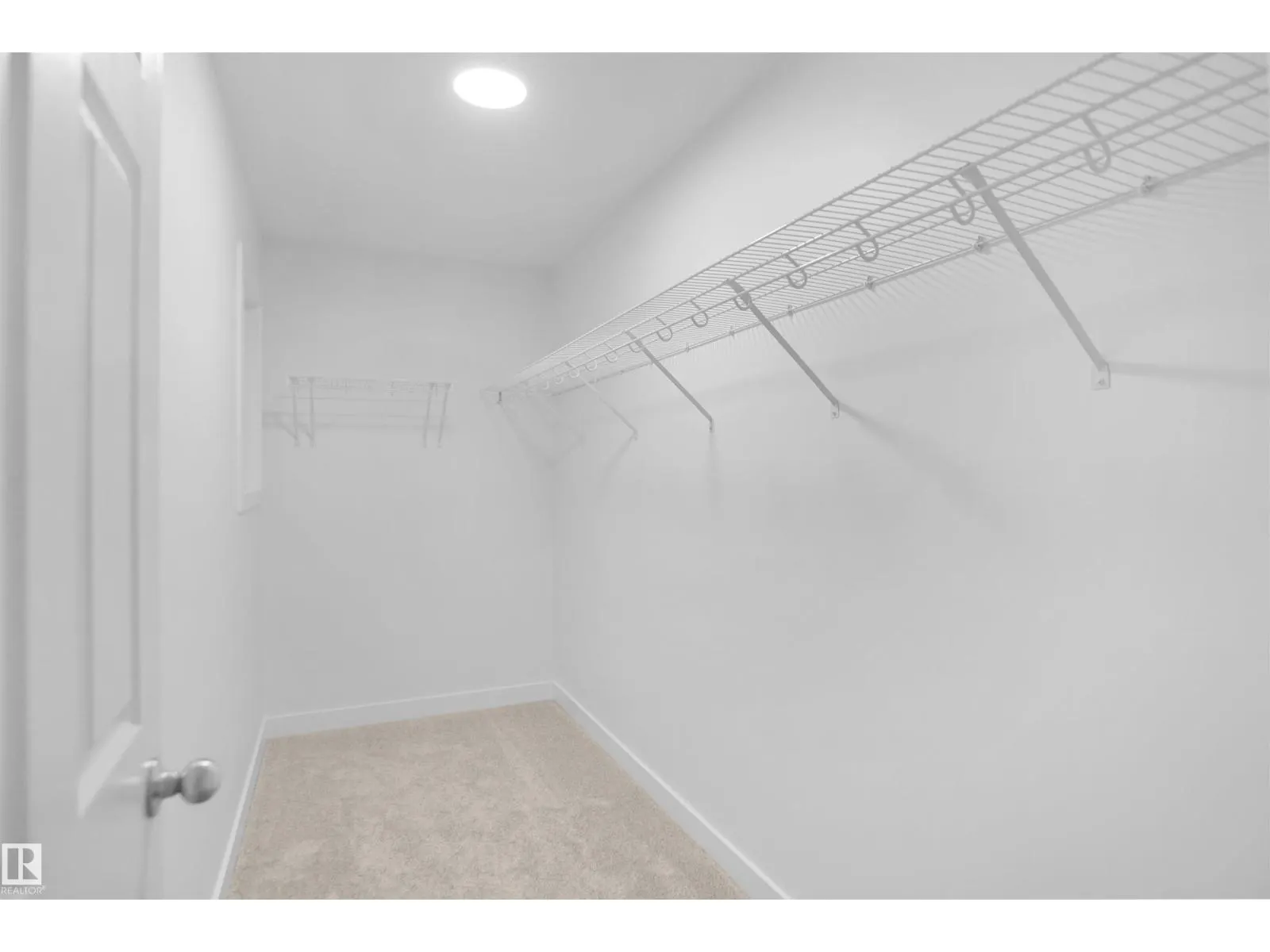 2021 209A ST NW