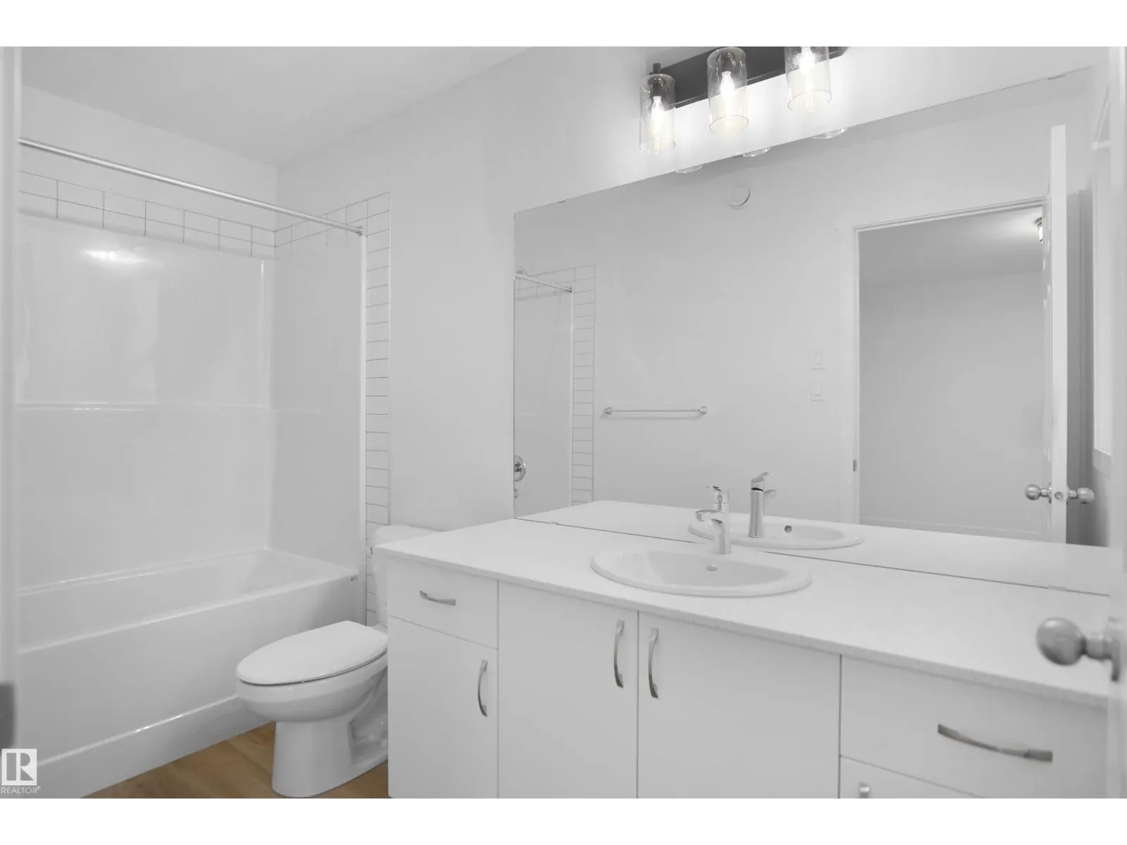 2021 209A ST NW