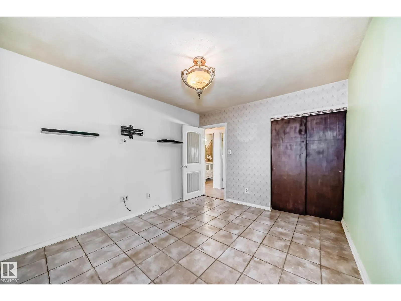 6308 144A AV NW