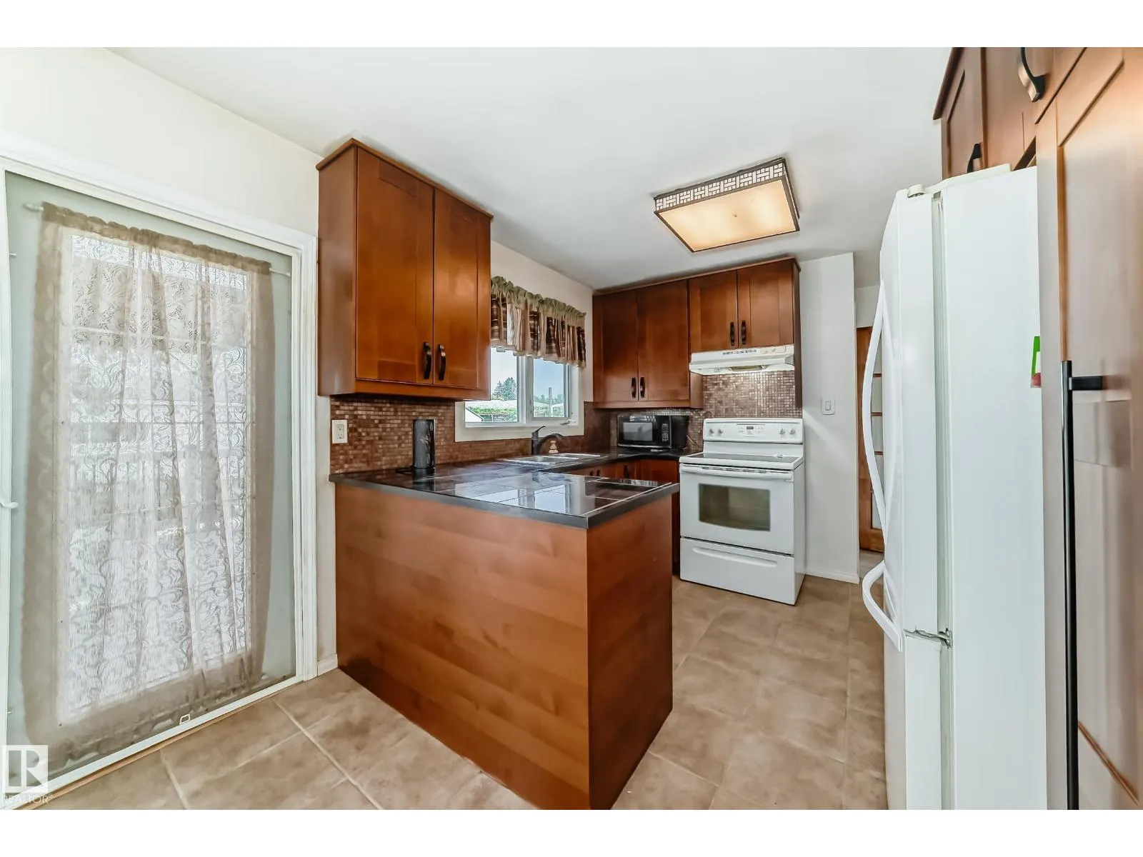 6308 144A AV NW