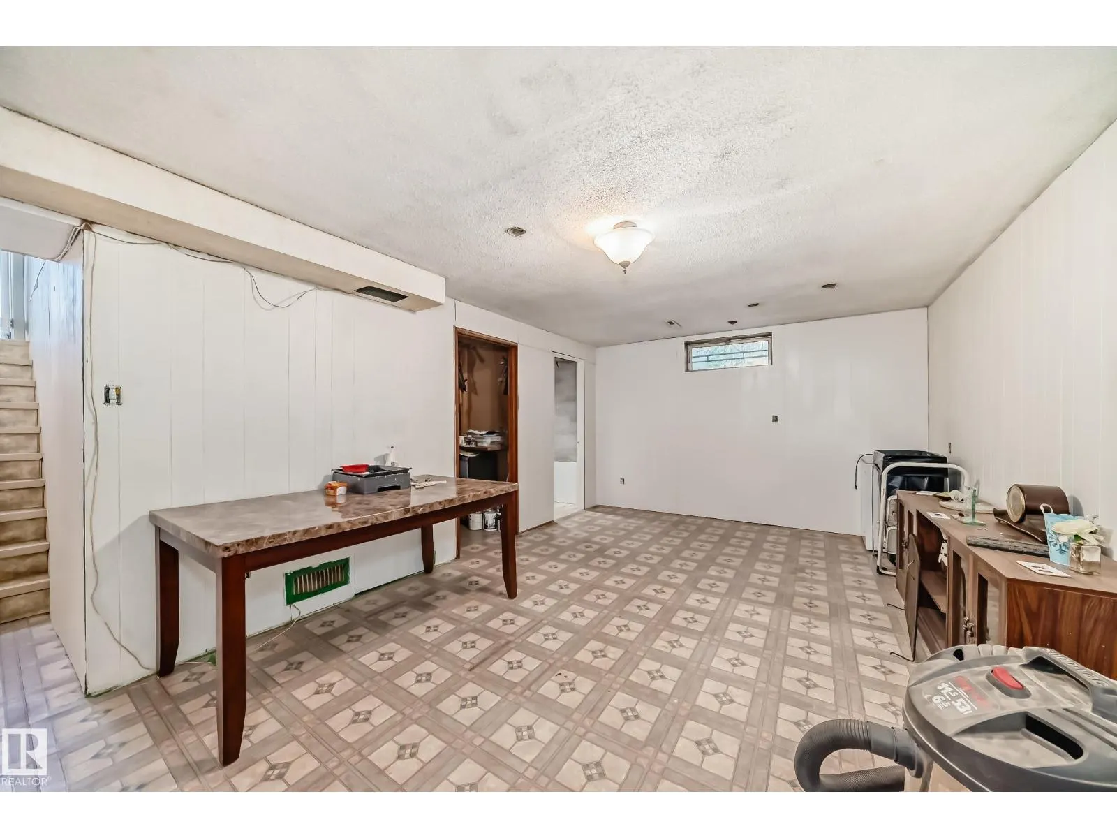 6308 144A AV NW