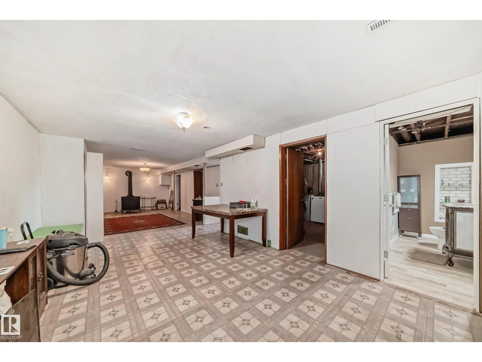 6308 144A AV NW