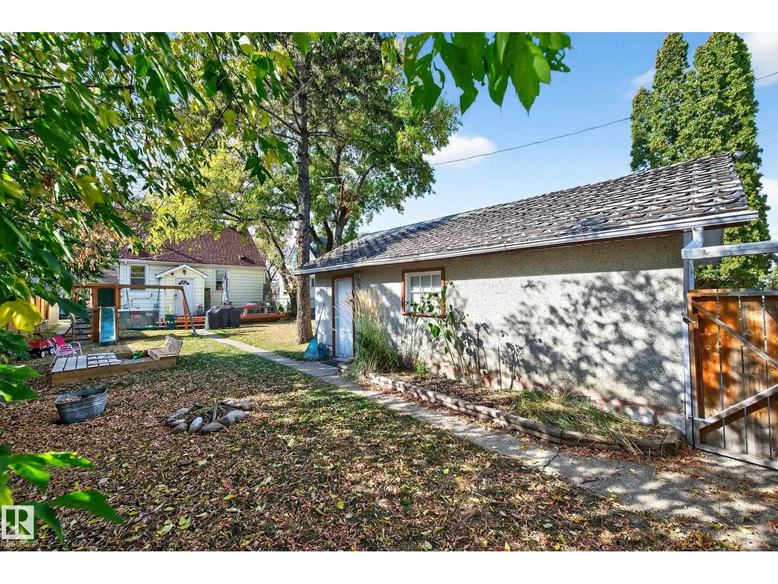 12315 103 ST NW