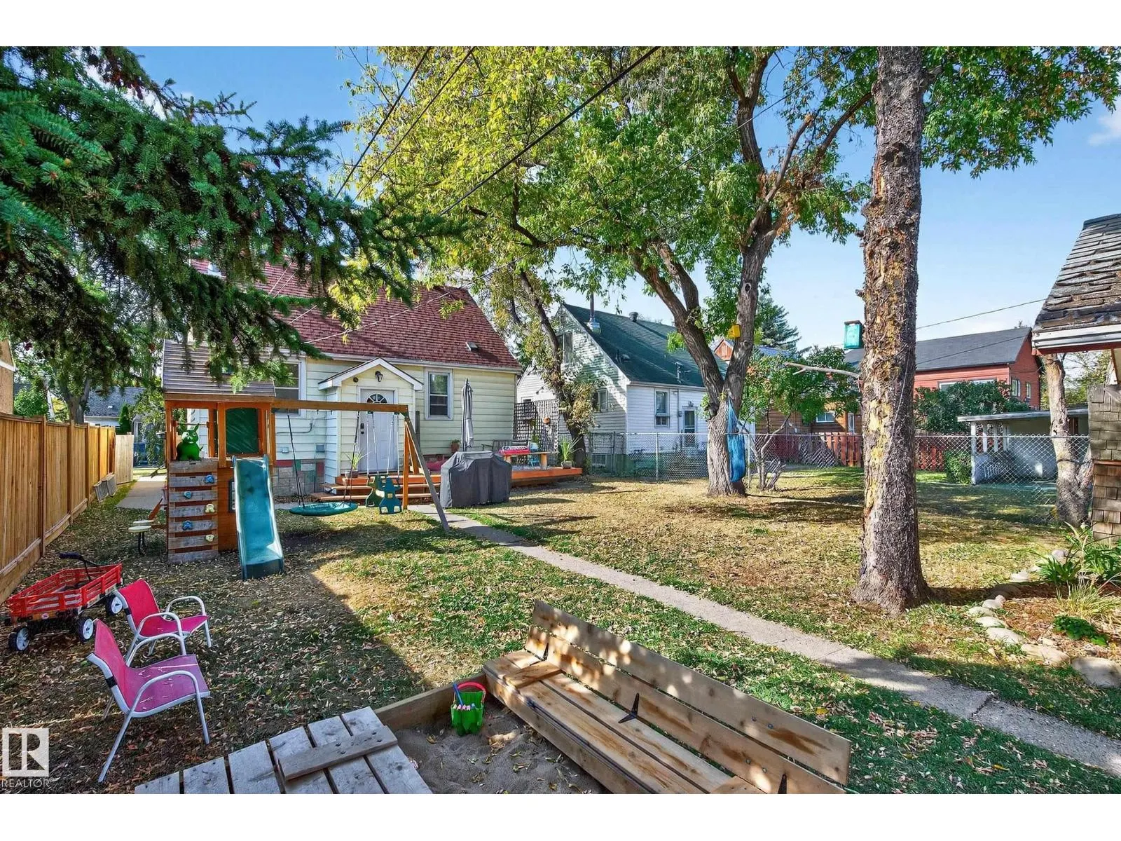 12315 103 ST NW