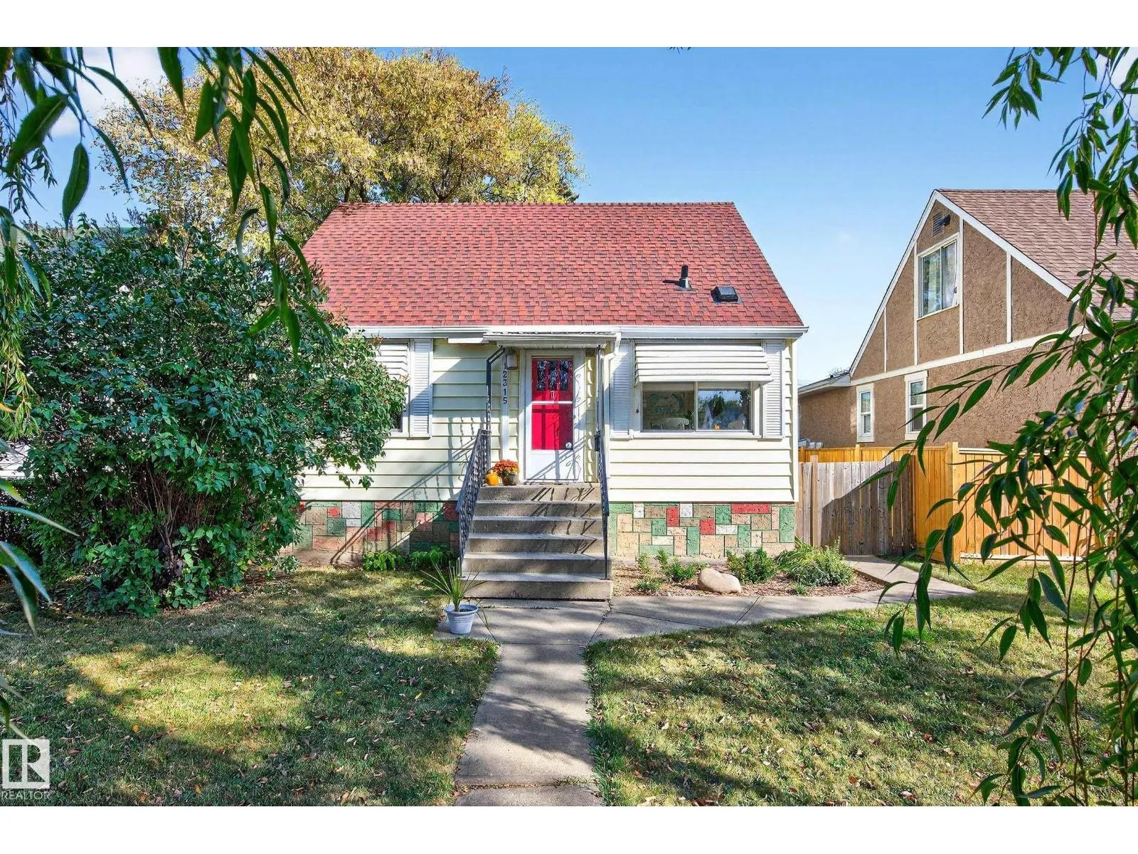 12315 103 ST NW
