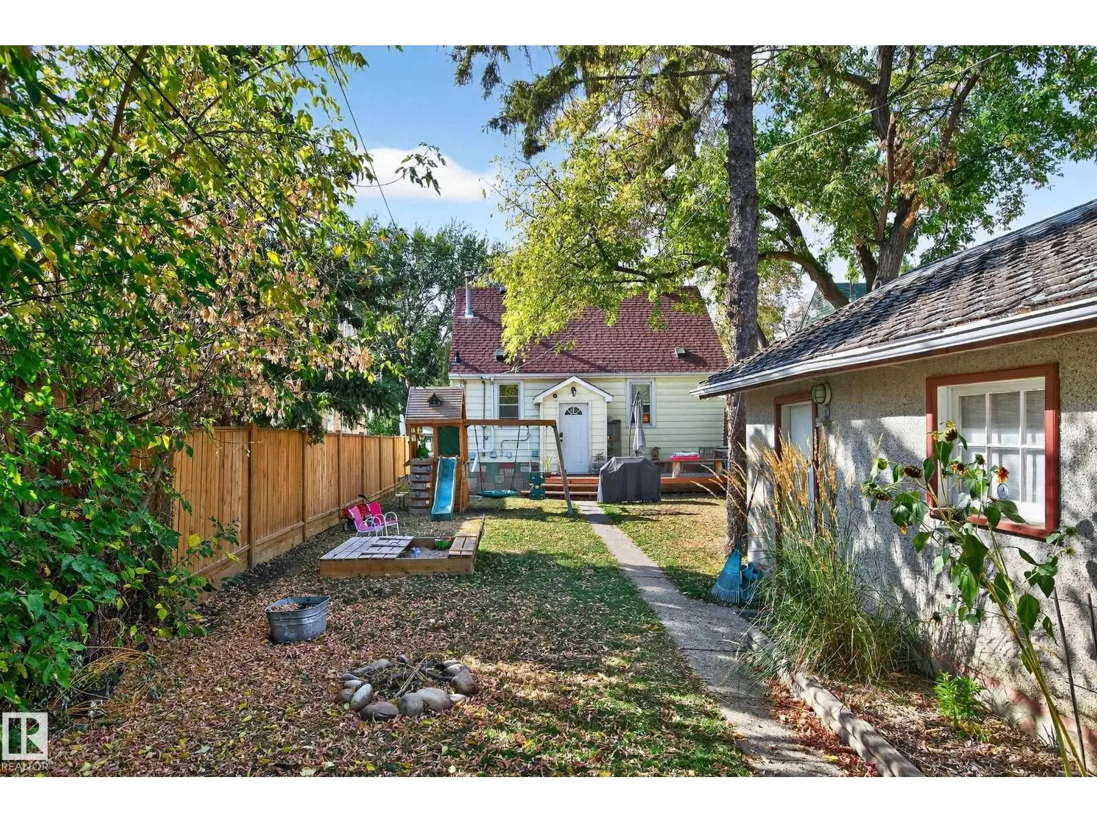 12315 103 ST NW