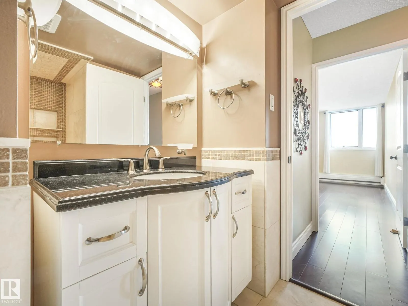 #1902 10135 Saskatchewan DR NW