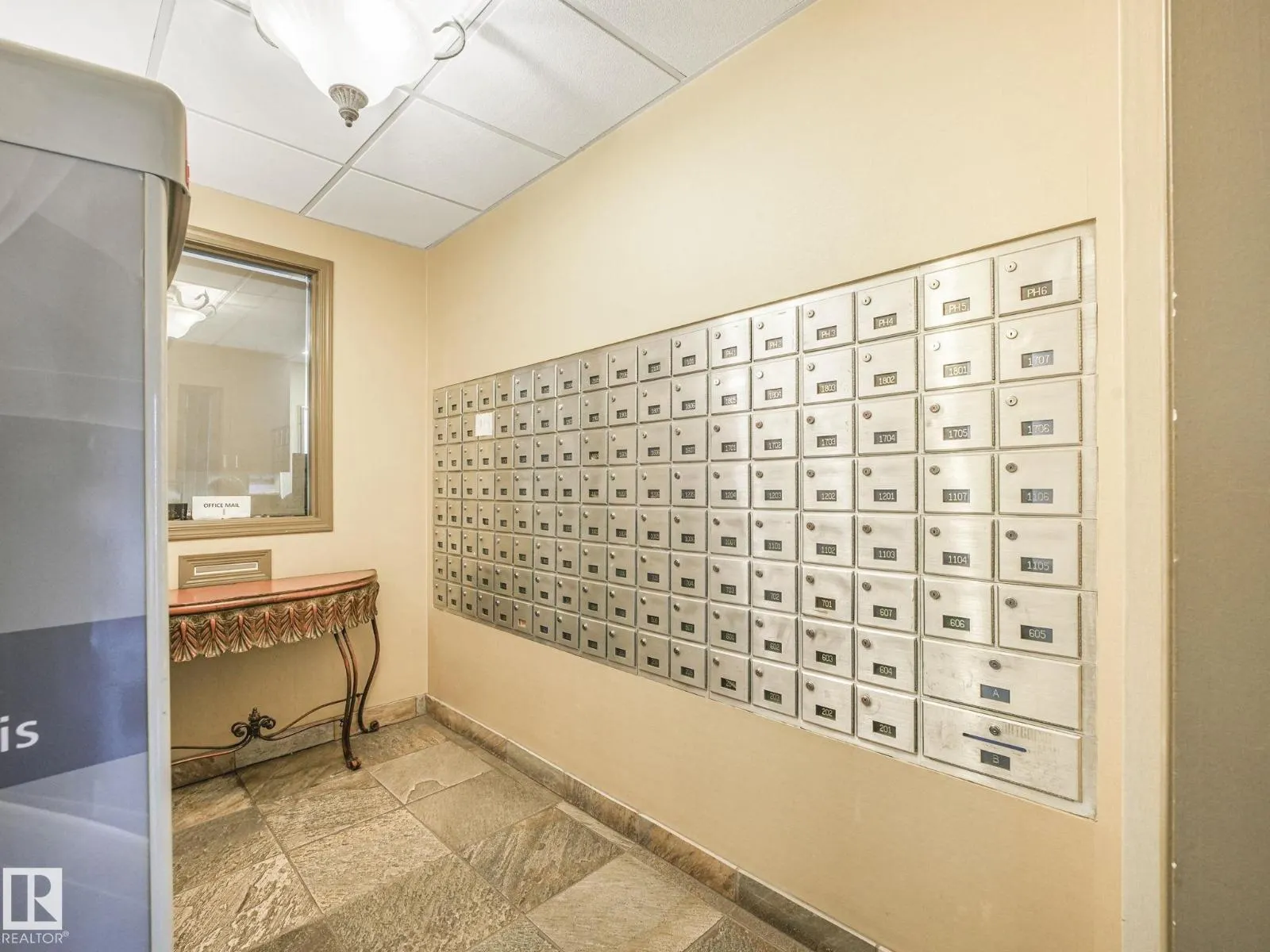 #1902 10135 Saskatchewan DR NW