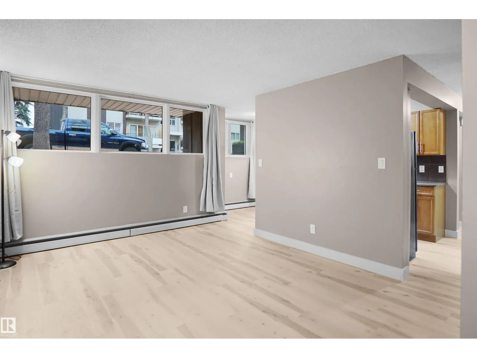 #1 5635 105 ST NW