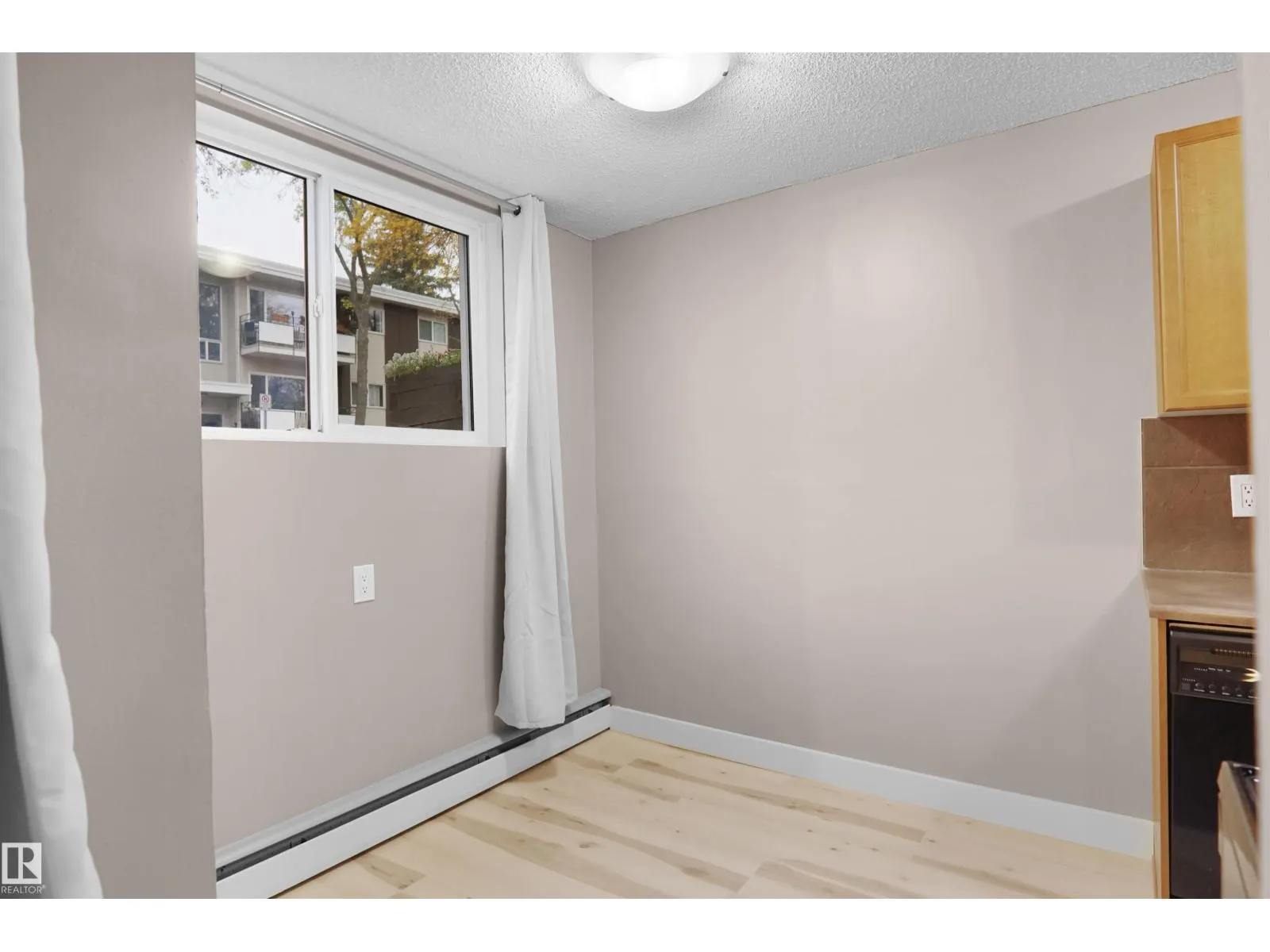 #1 5635 105 ST NW