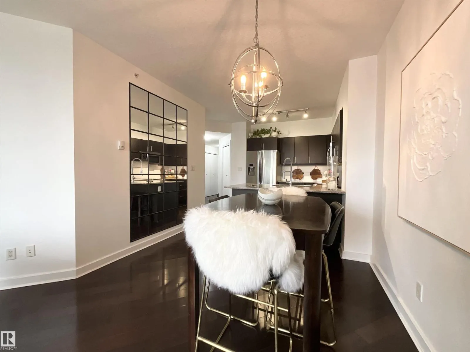 #1504 10152 104 ST NW