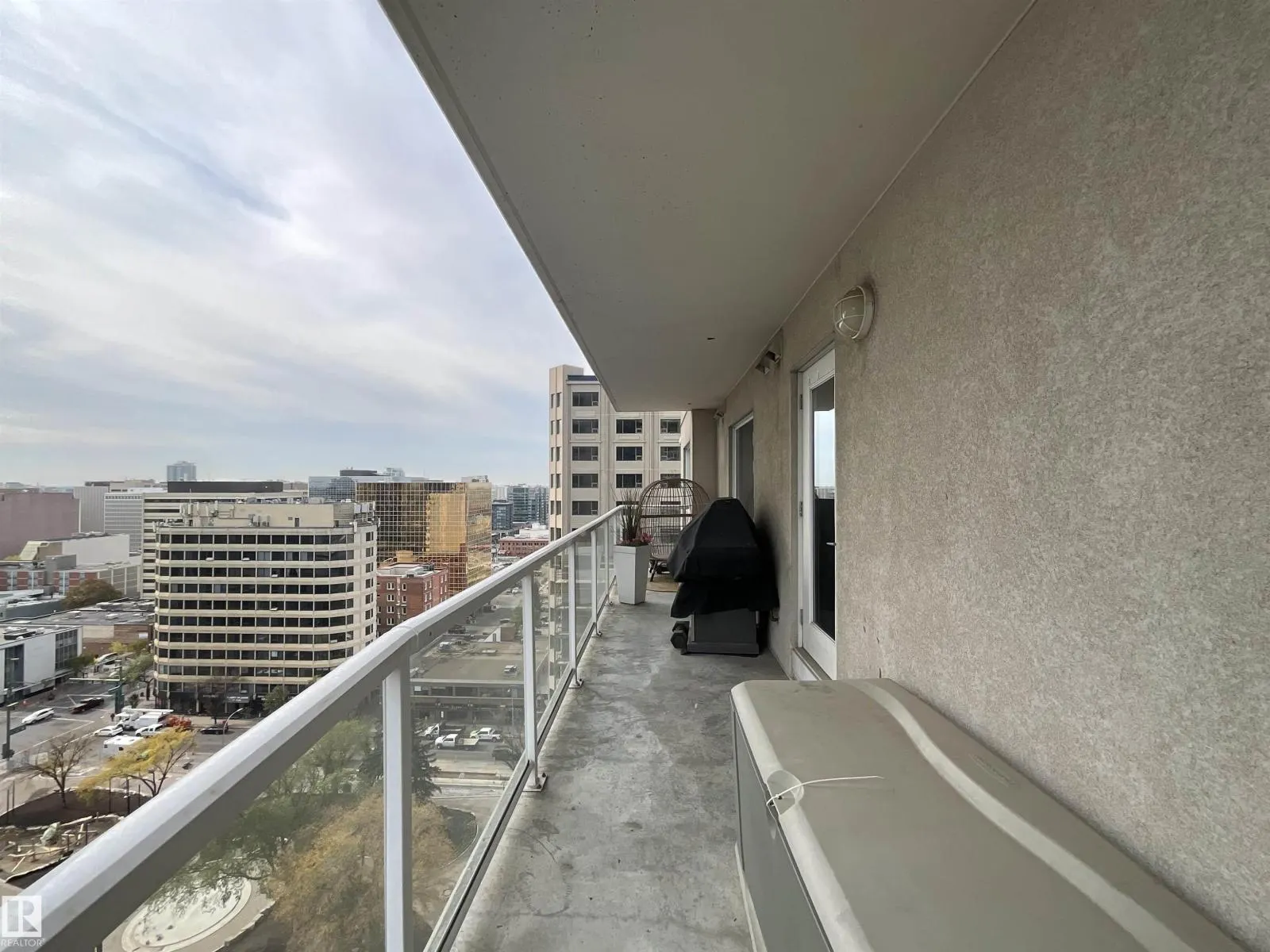 #1504 10152 104 ST NW