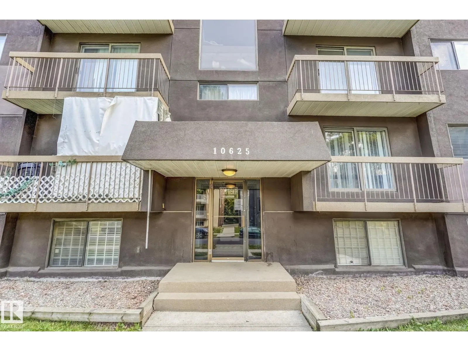 10625 122 ST NW