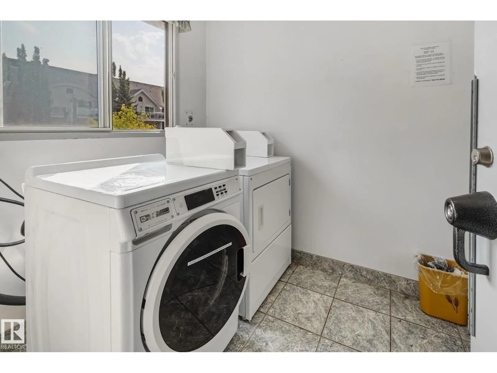 10625 122 ST NW