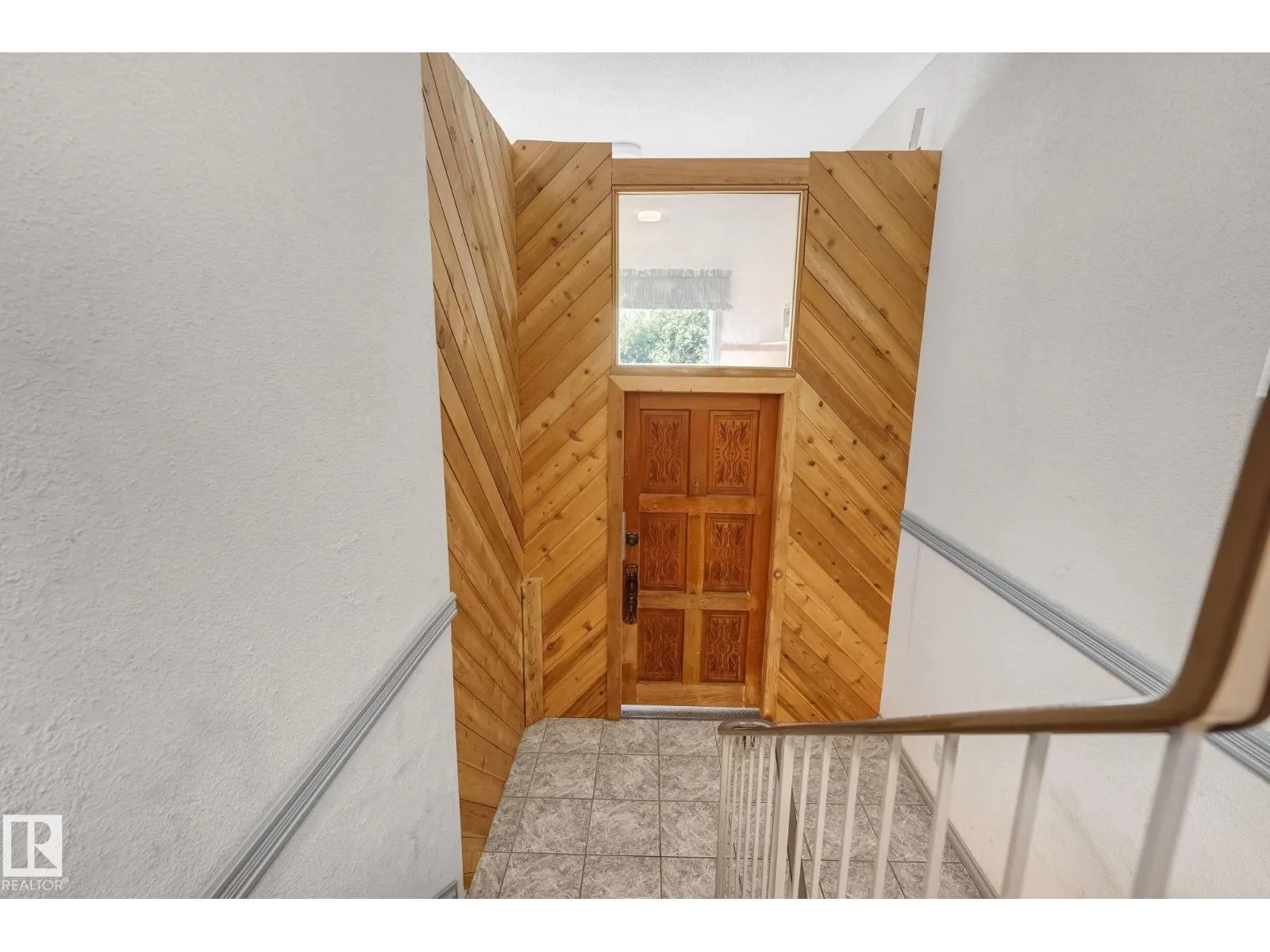10625 122 ST NW