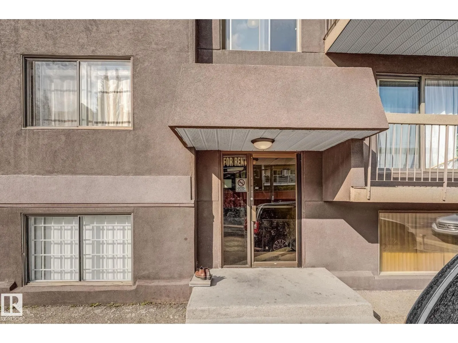 10625 122 ST NW