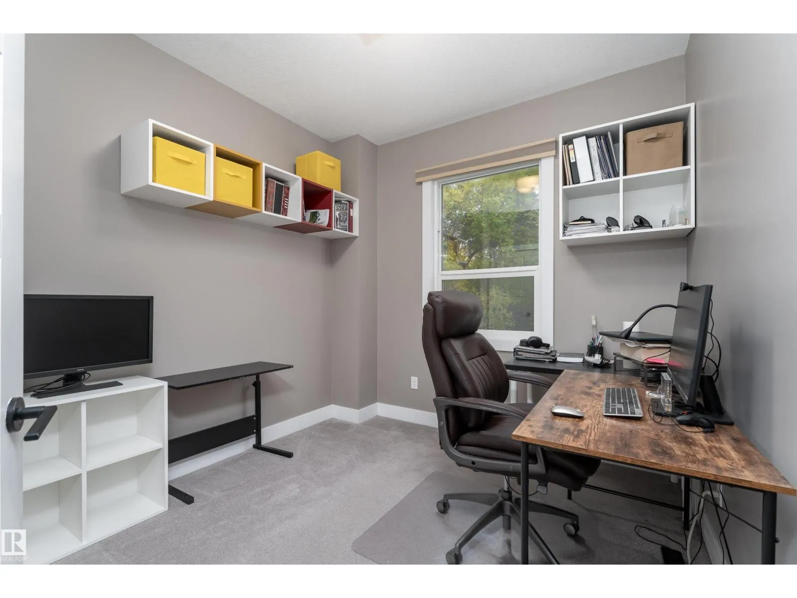 10706 67 AV NW