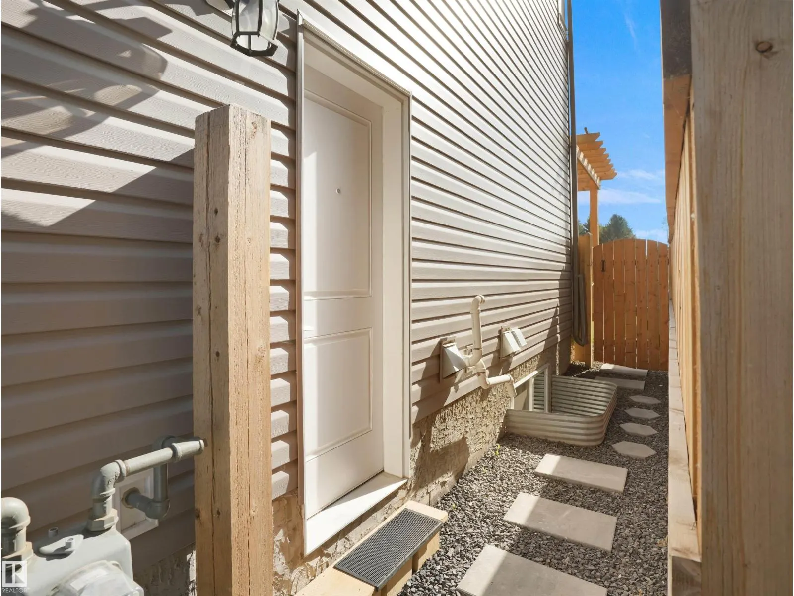 7626 CREIGHTON PL SW SW