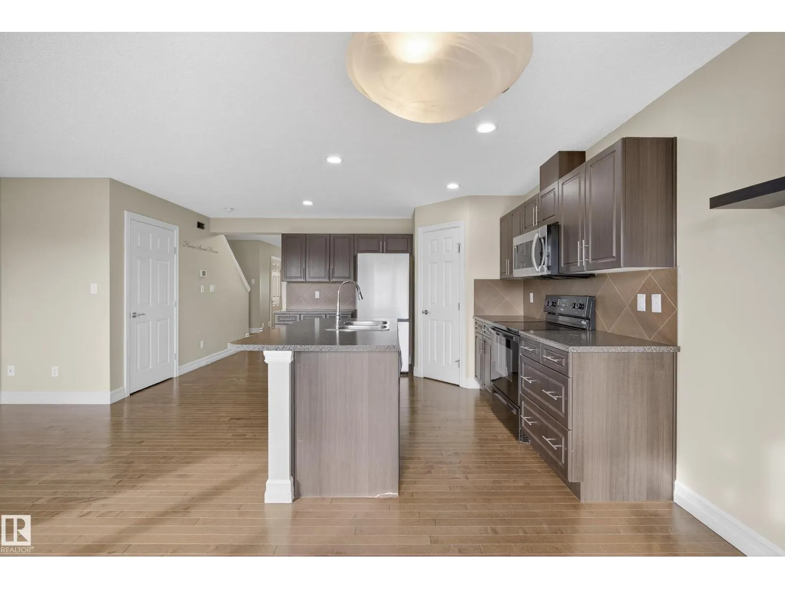 12207 167A AV NW