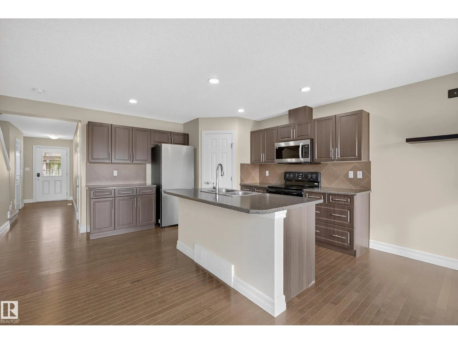 12207 167A AV NW