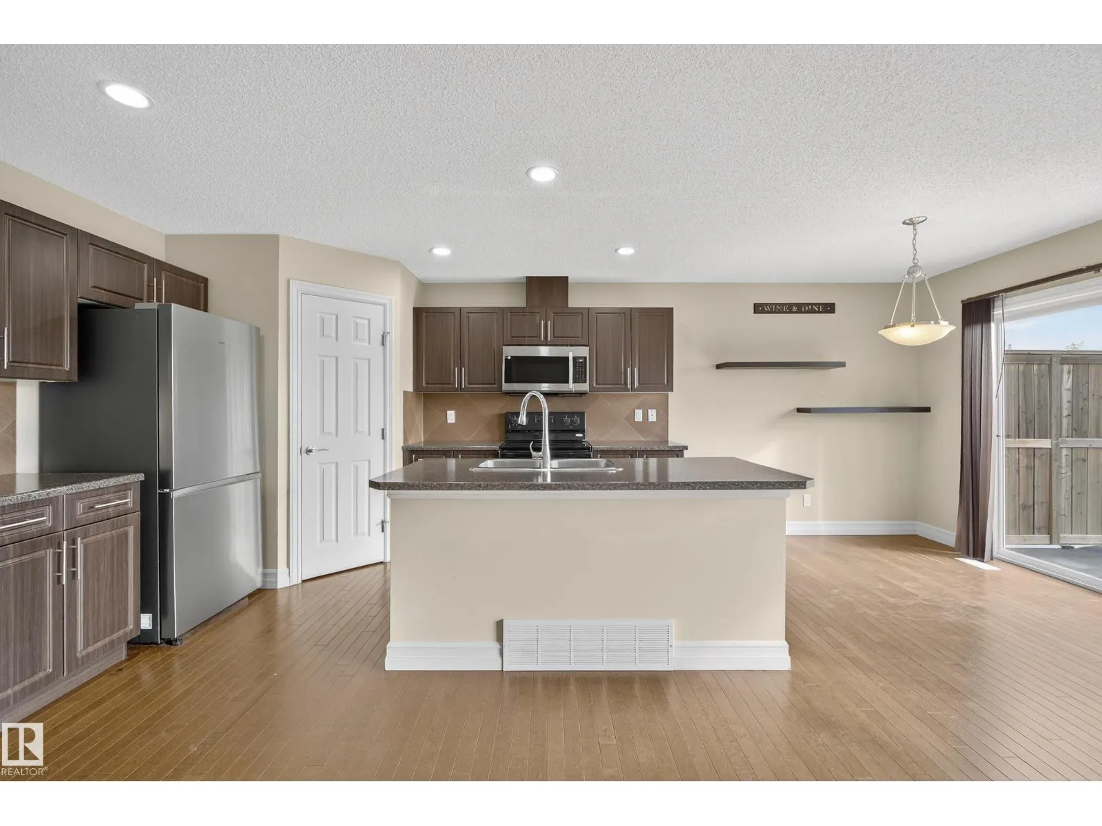 12207 167A AV NW