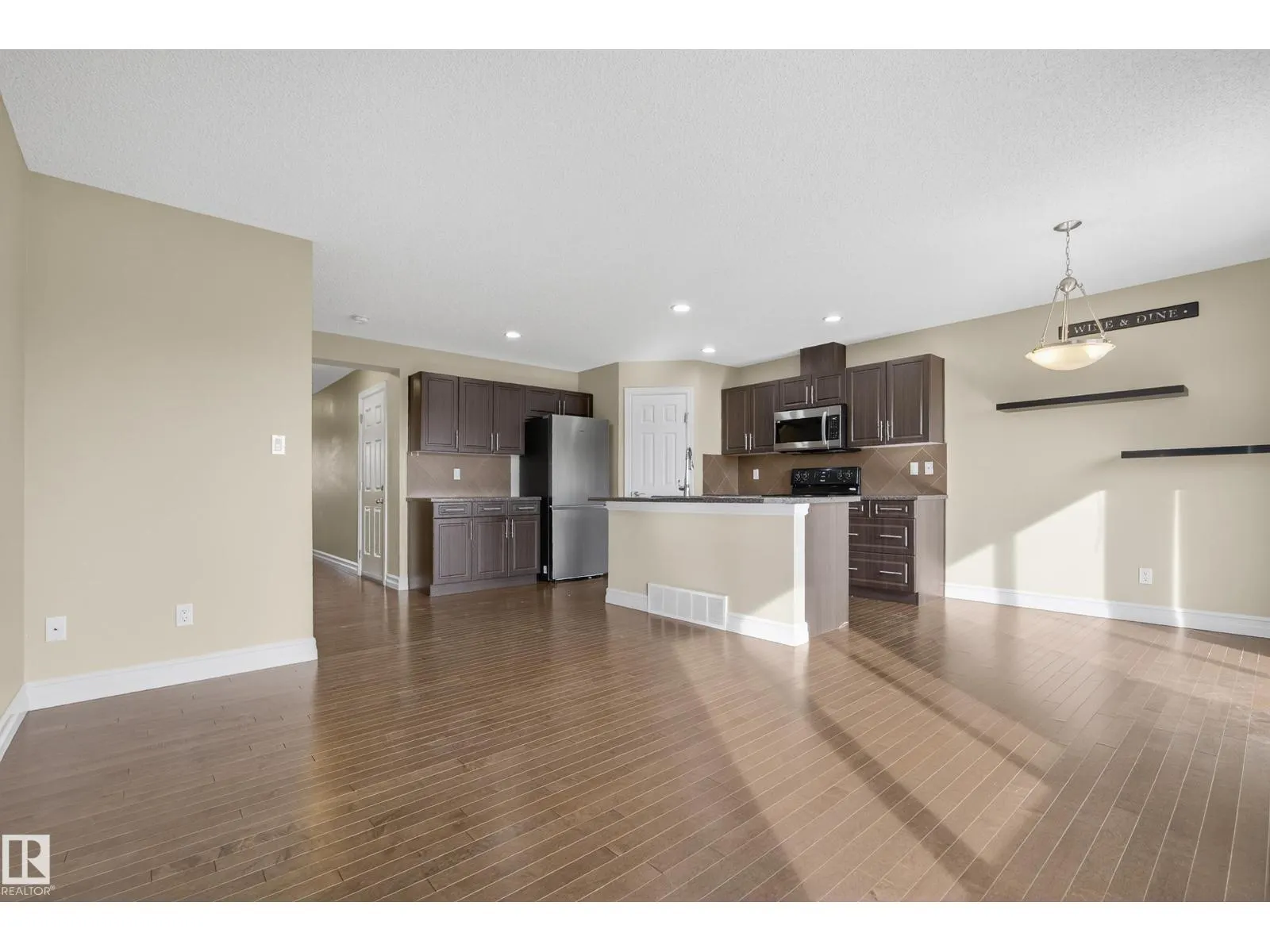 12207 167A AV NW