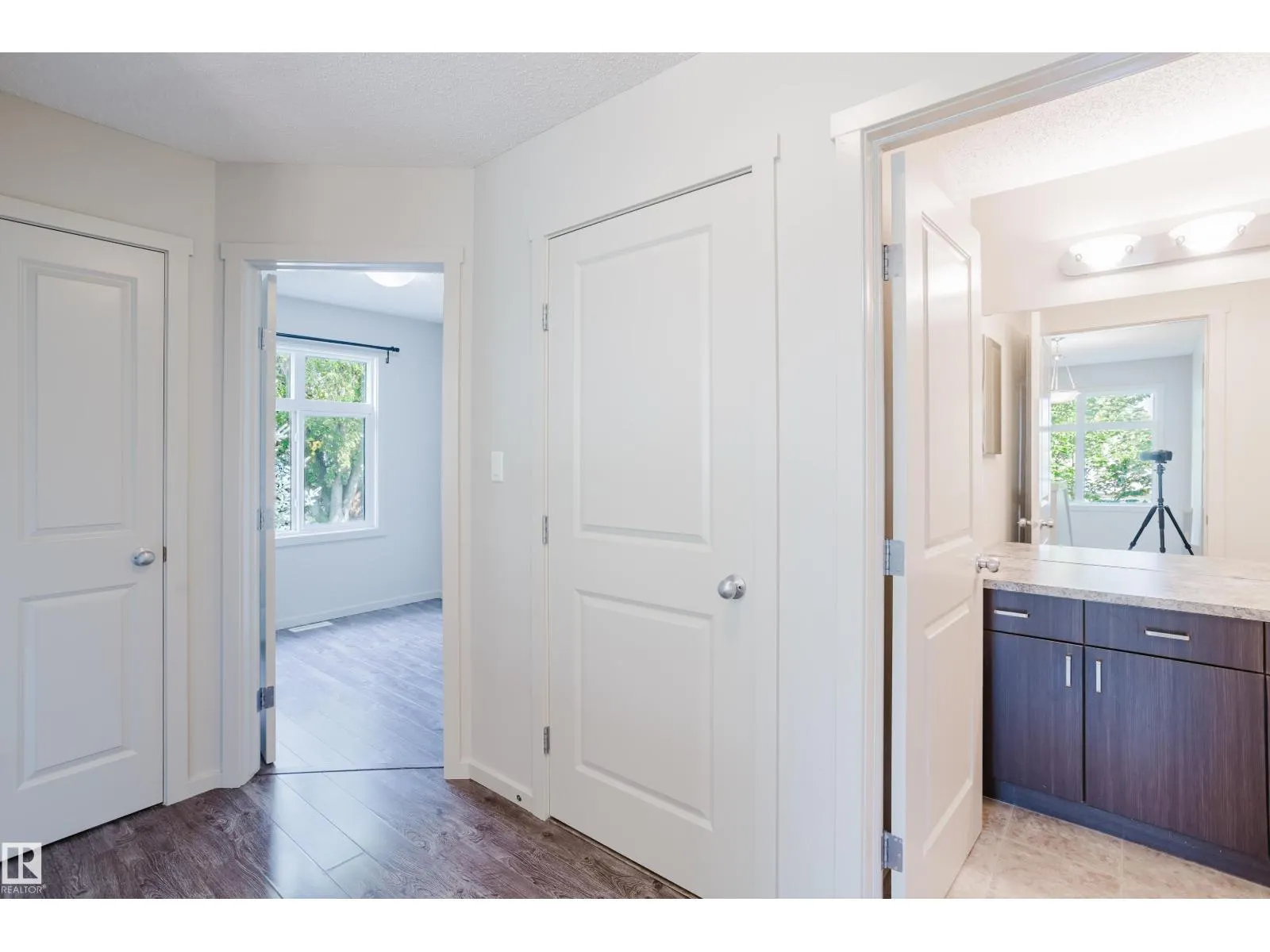 12038 62 ST NW