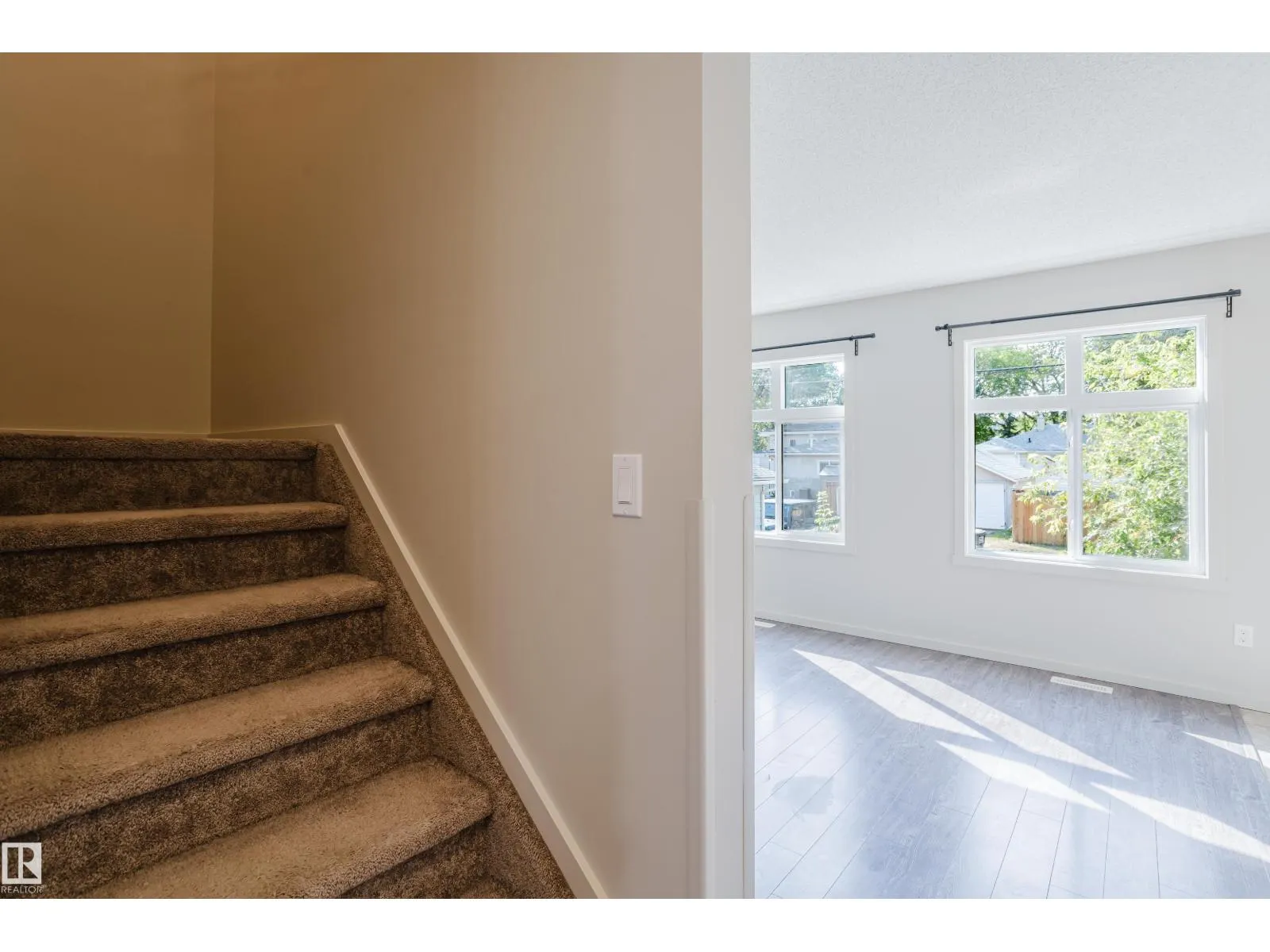12038 62 ST NW