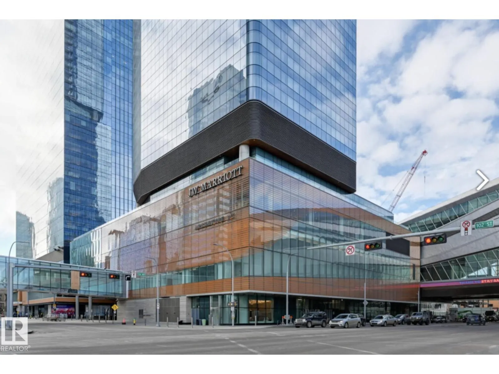 #4007 10360 102 ST NW