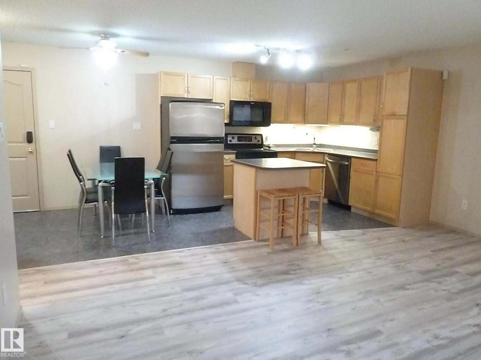 #112 16303 95 ST NW