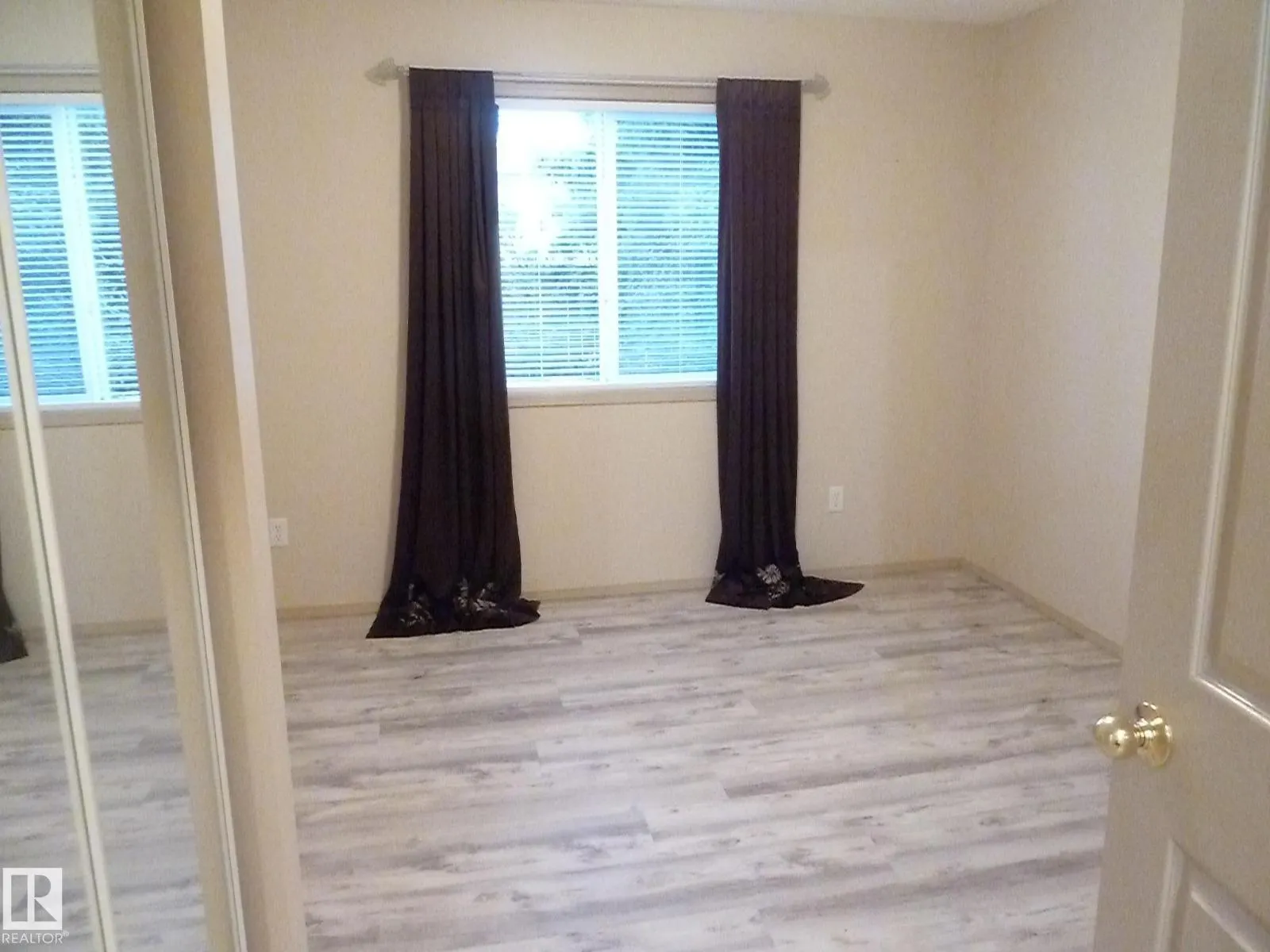 #112 16303 95 ST NW
