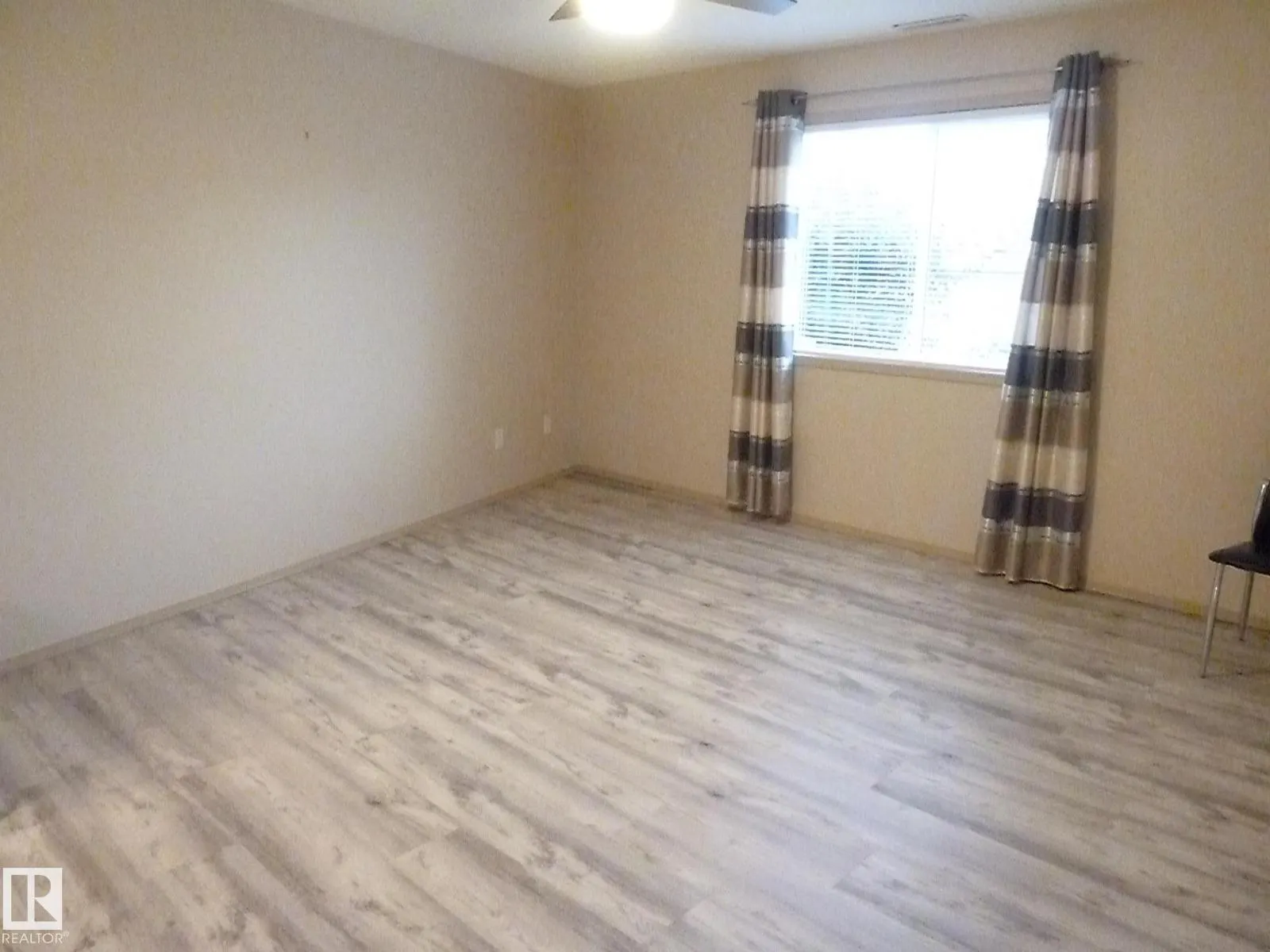 #112 16303 95 ST NW