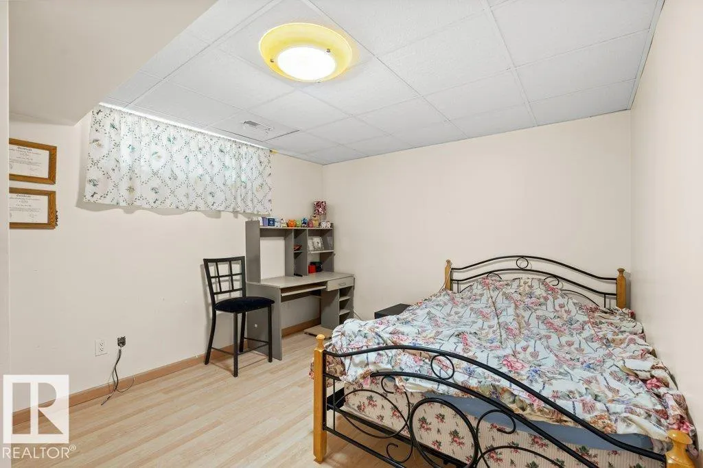 11608 11A AV NW
