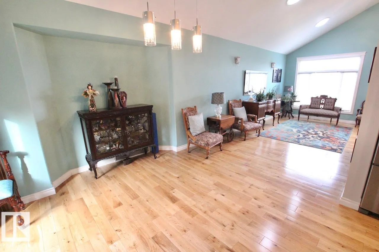 4717 52 ST