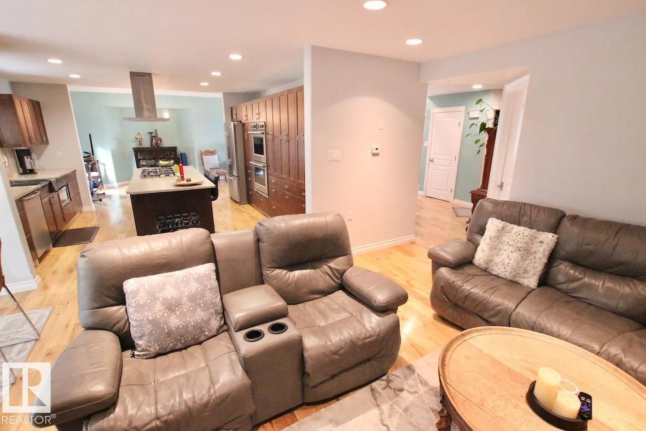 4717 52 ST