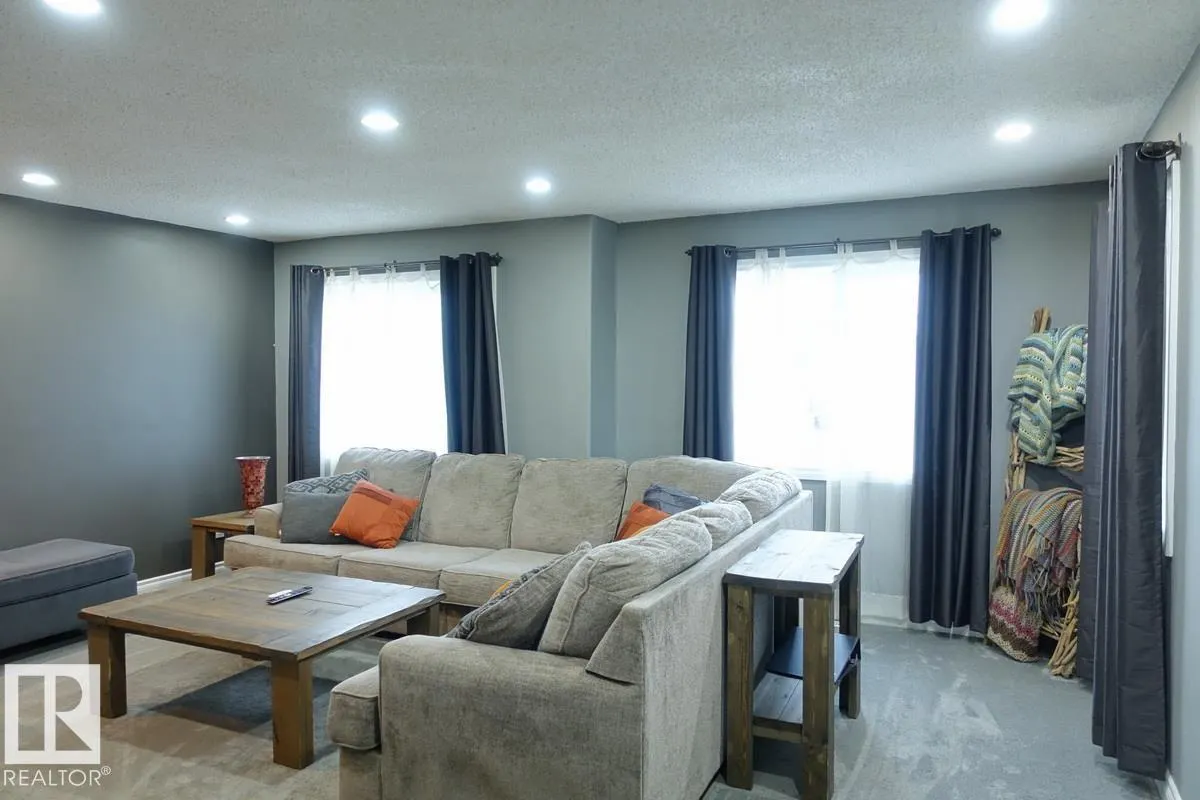 31 WESTWOOD WY