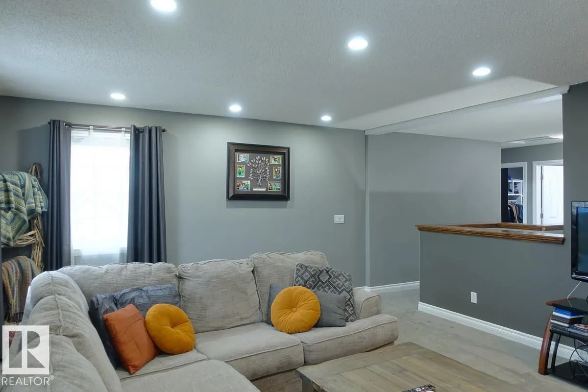31 WESTWOOD WY