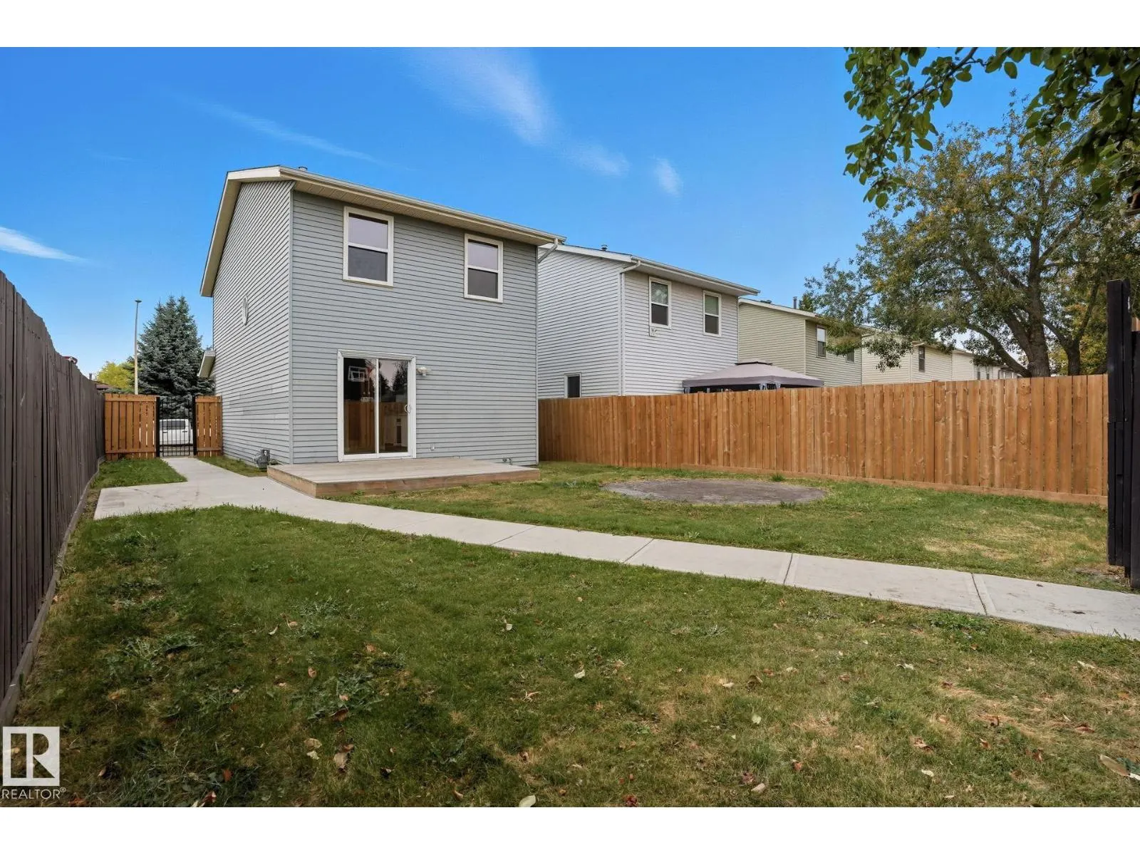 142 KINISKI CR NW NW