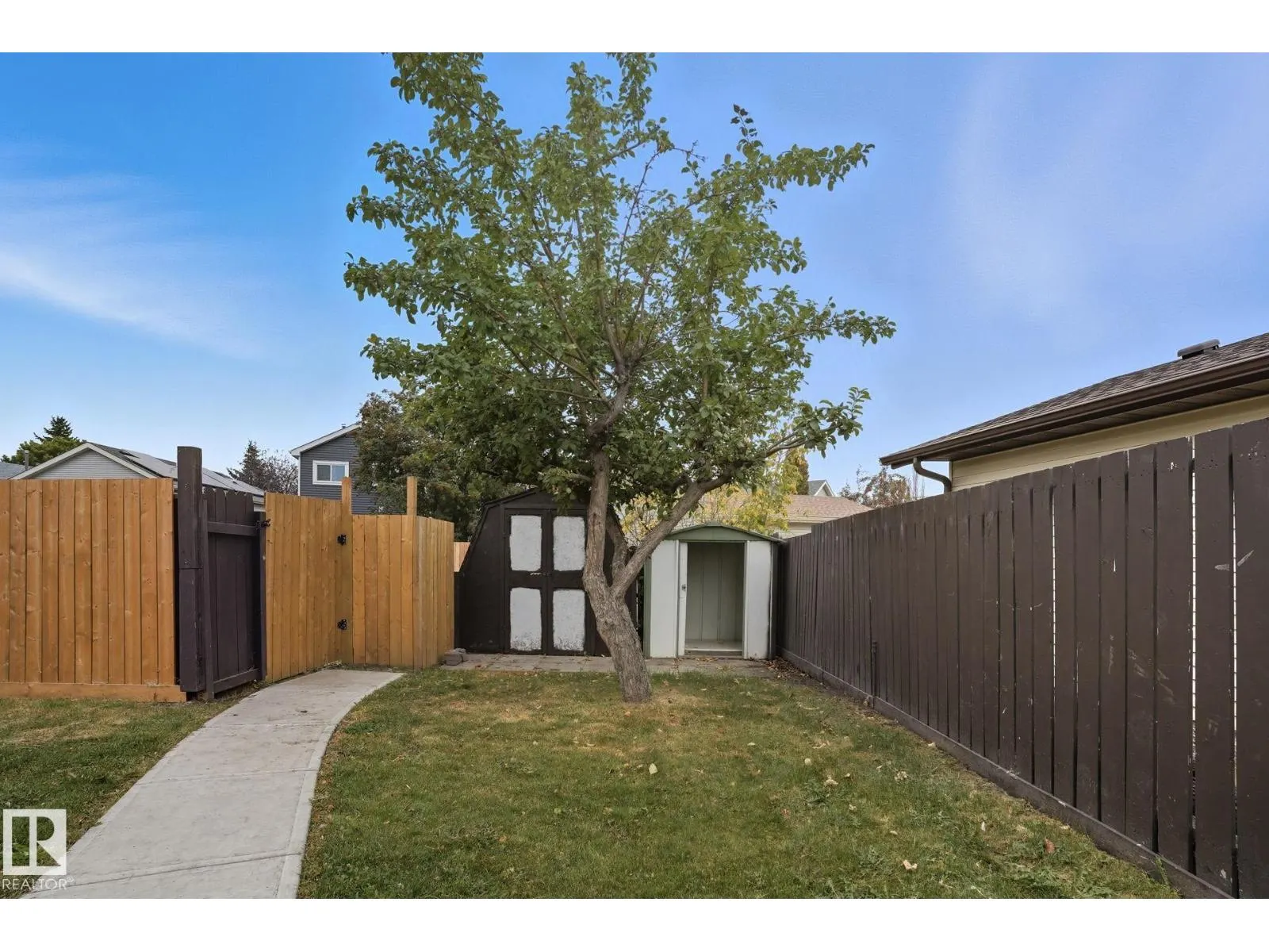142 KINISKI CR NW NW