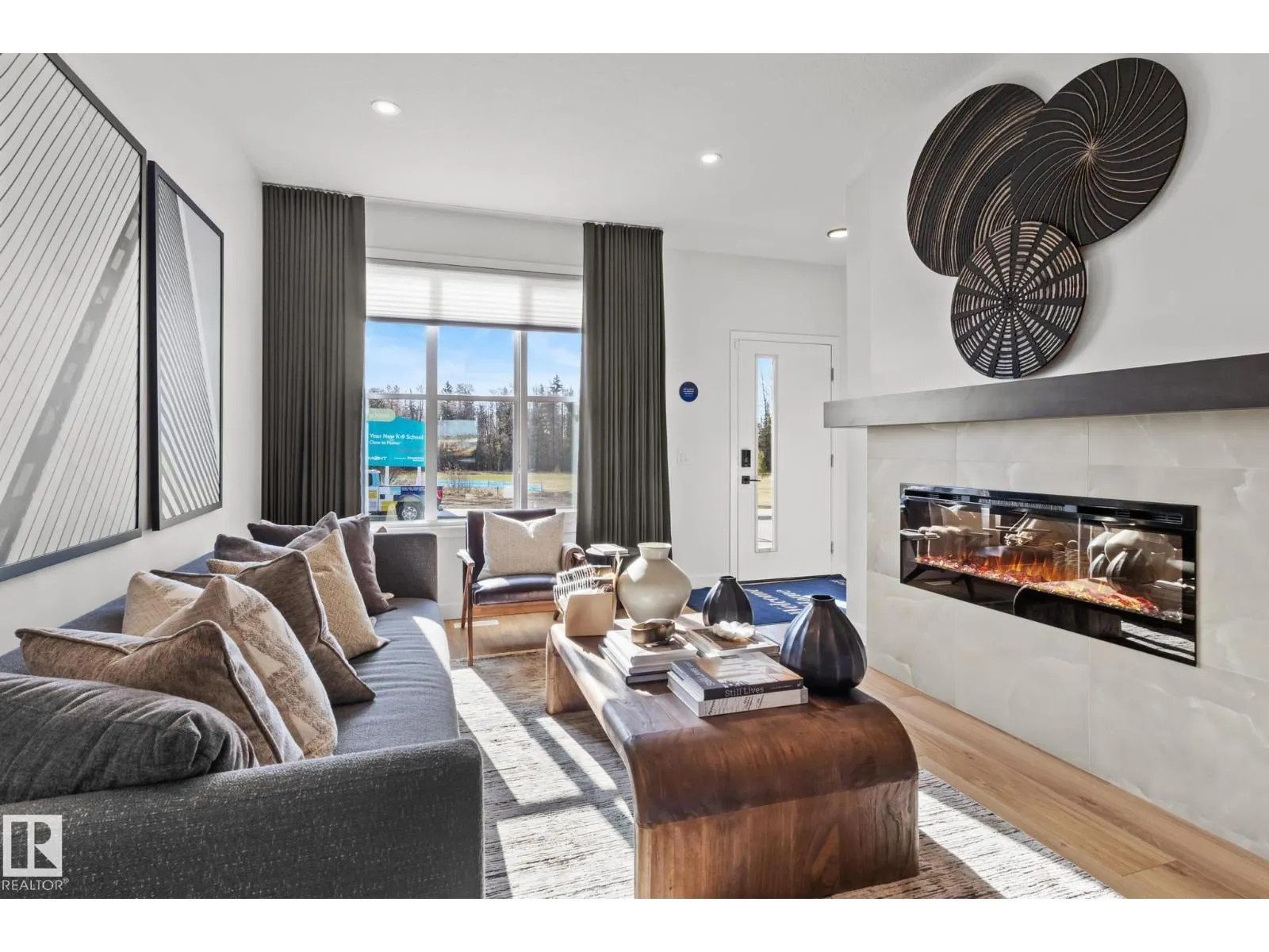 272 PATERSON LI SW