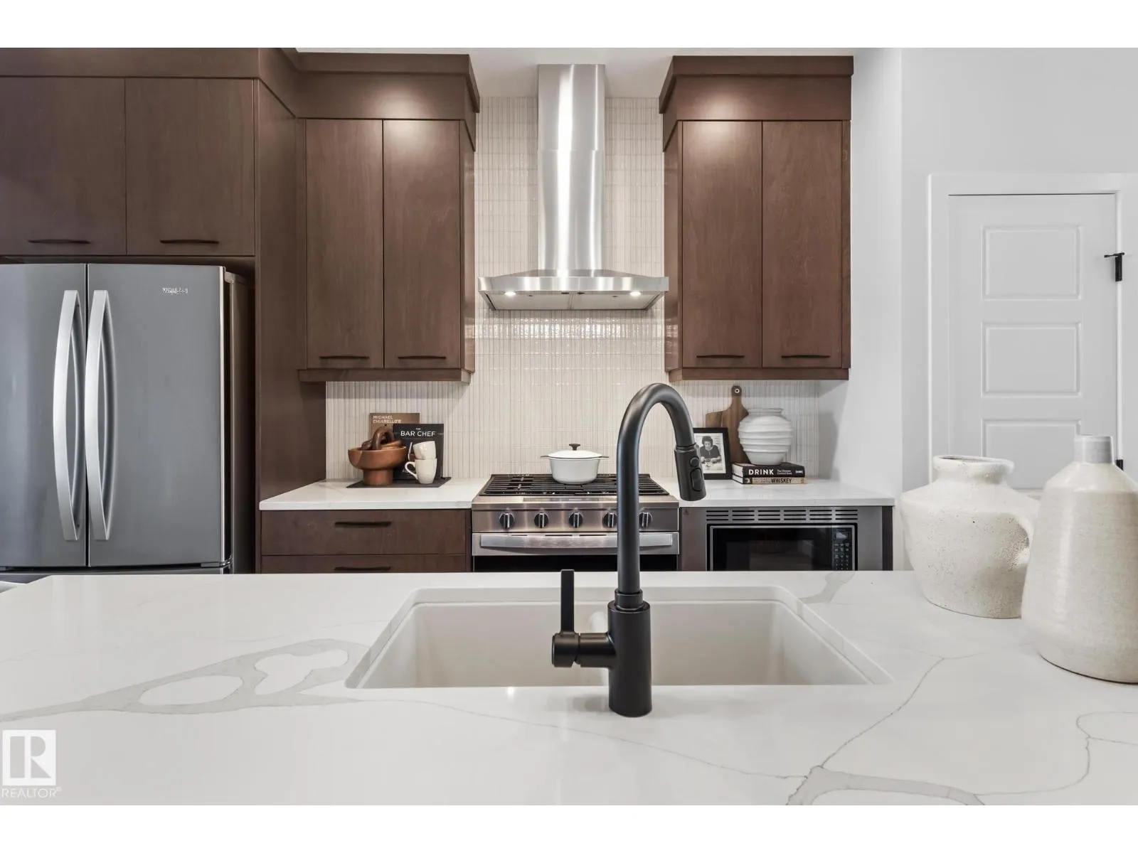 272 PATERSON LI SW