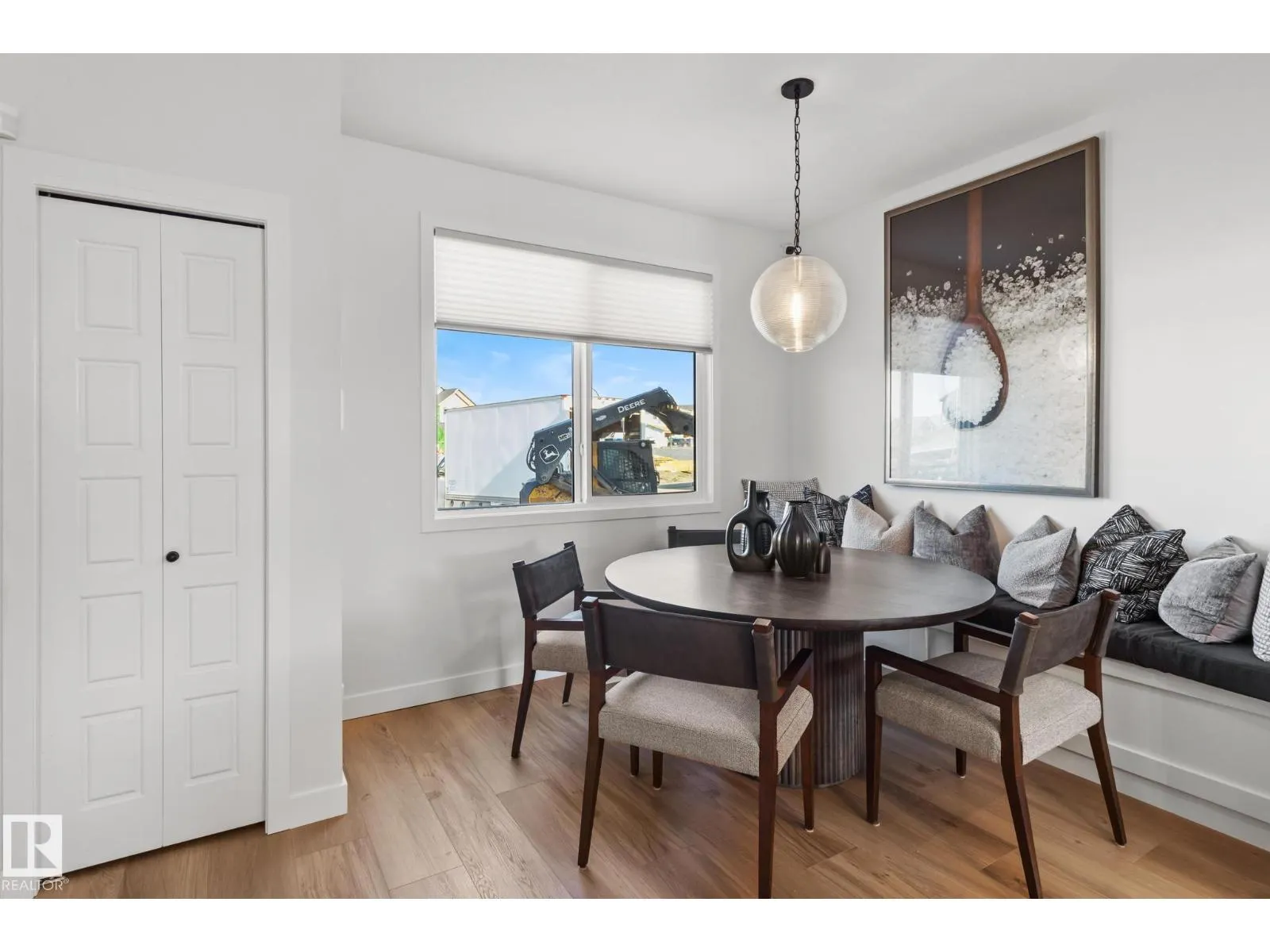 272 PATERSON LI SW