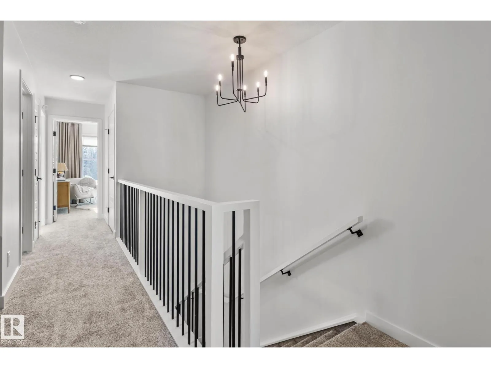 272 PATERSON LI SW