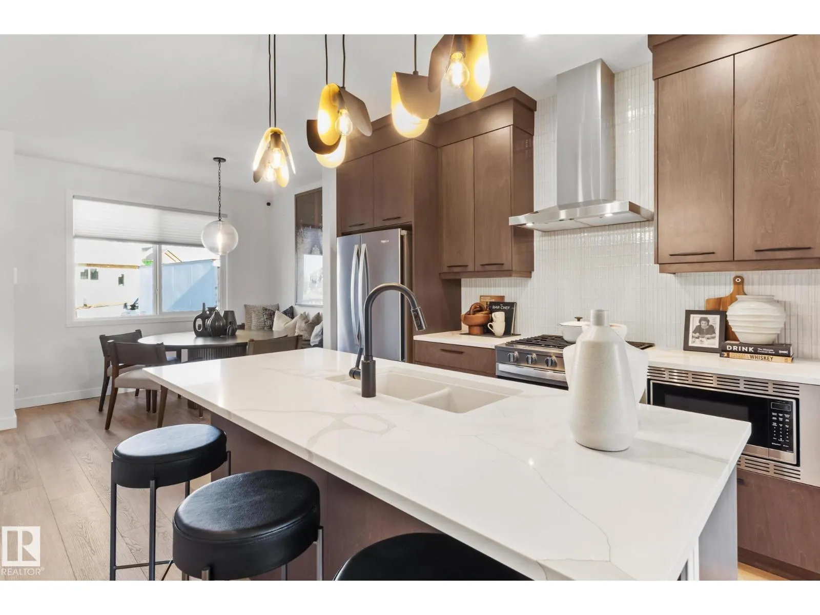 272 PATERSON LI SW