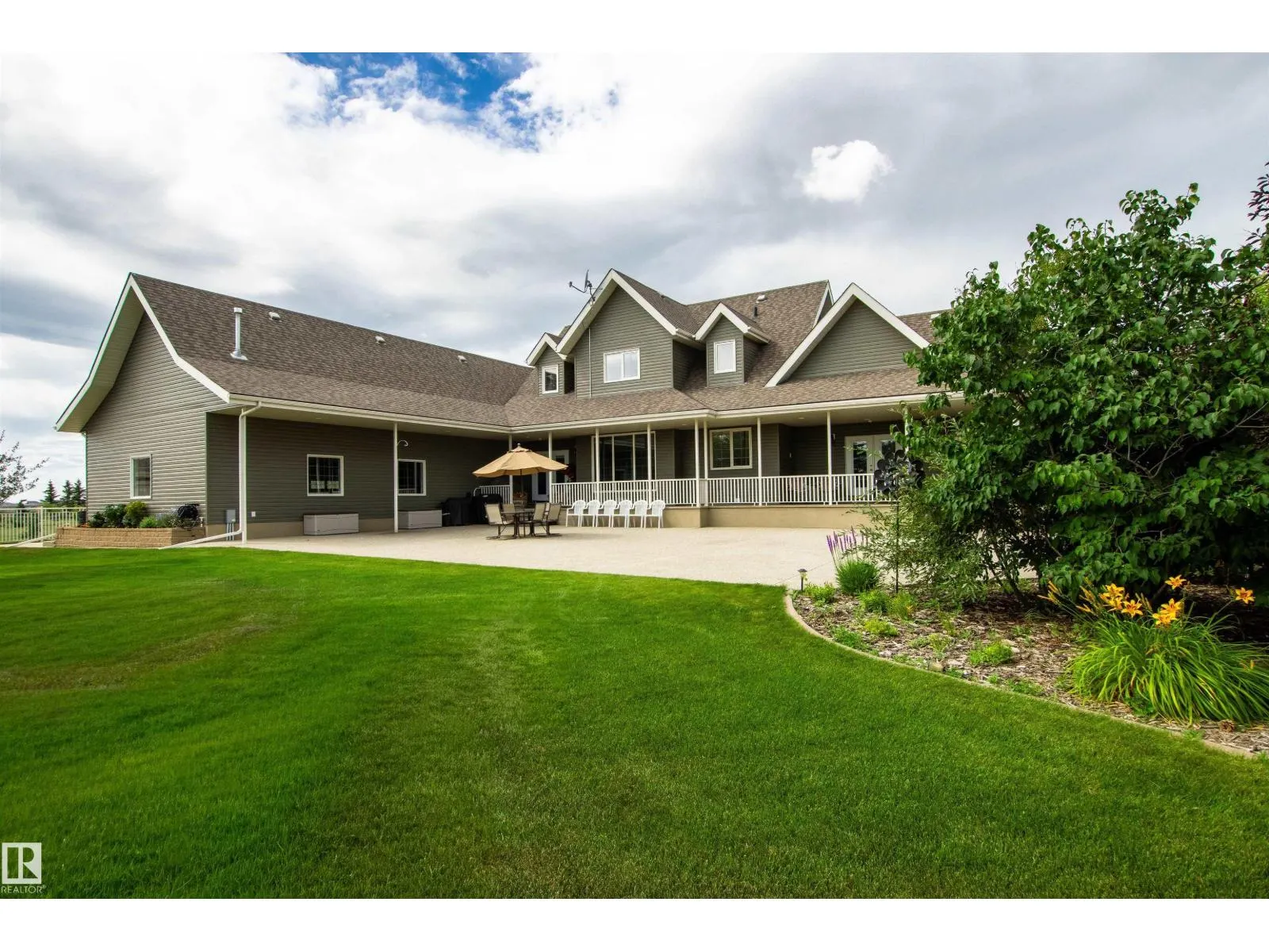 110,50565 Rge Road 245
