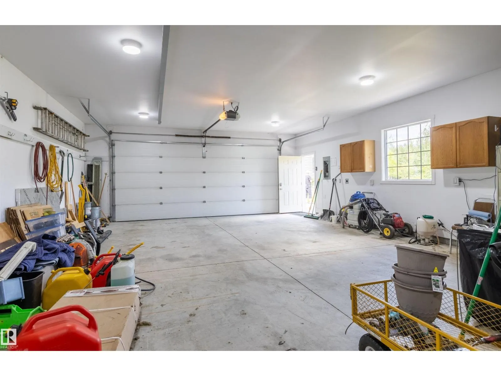 110,50565 Rge Road 245