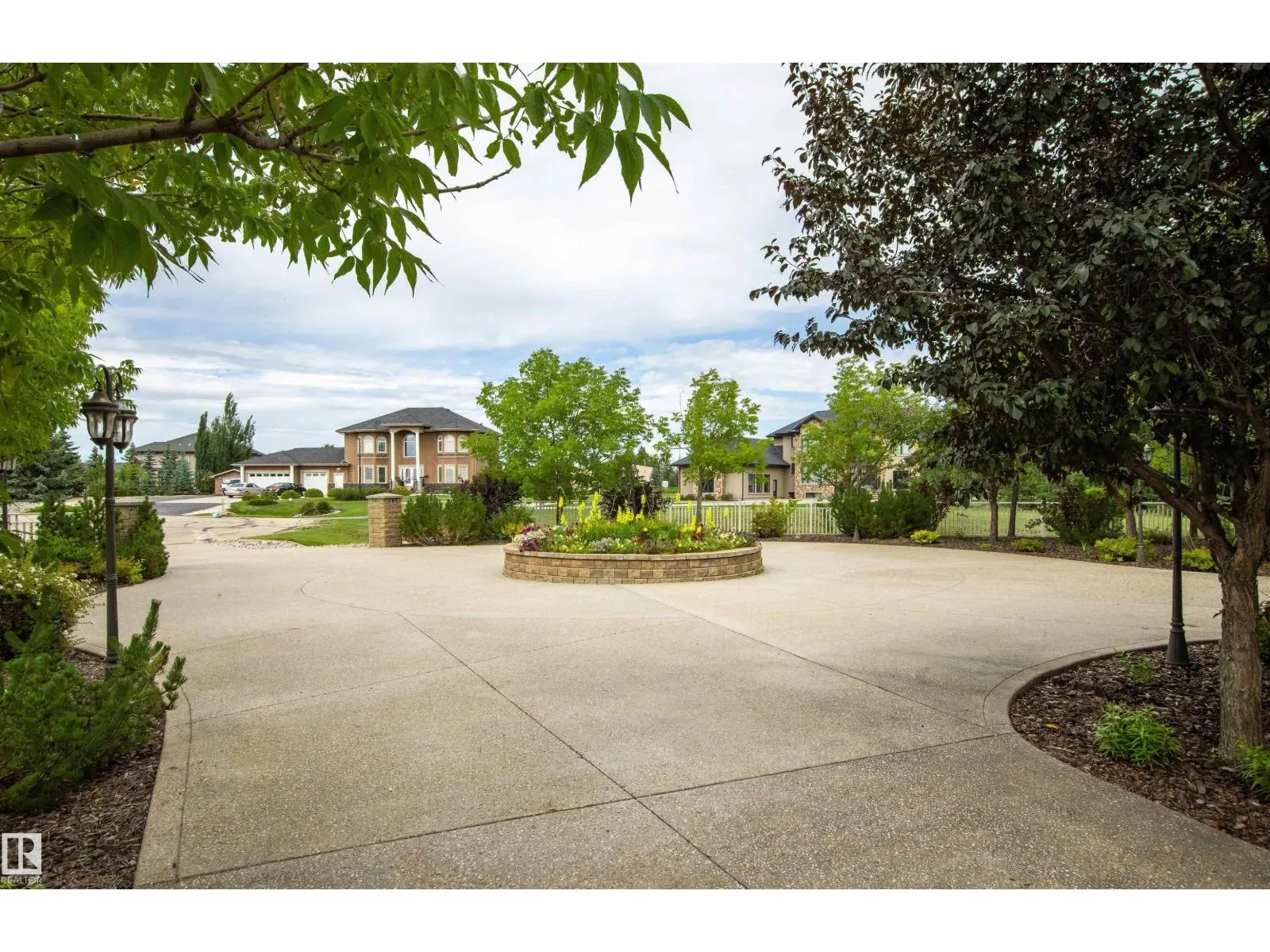 110,50565 Rge Road 245