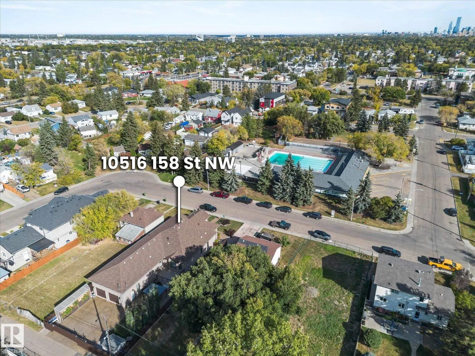 10516 158 ST NW