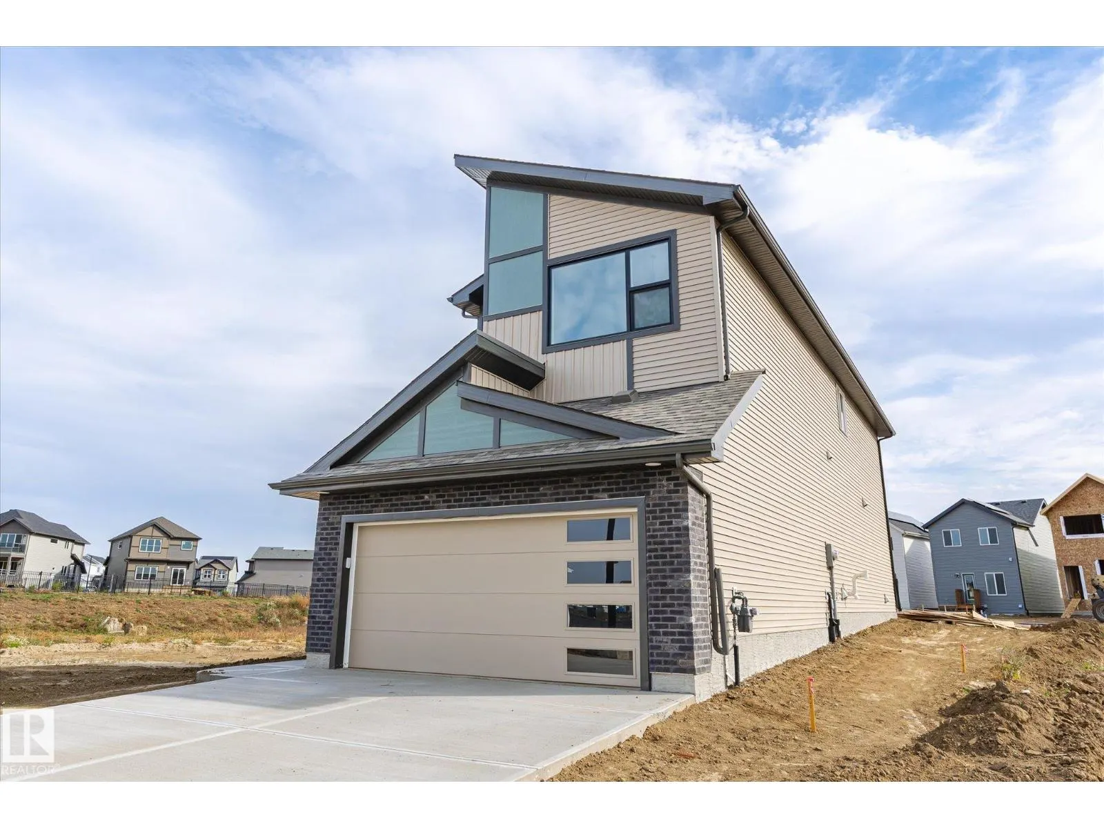 22607 89 AV NW