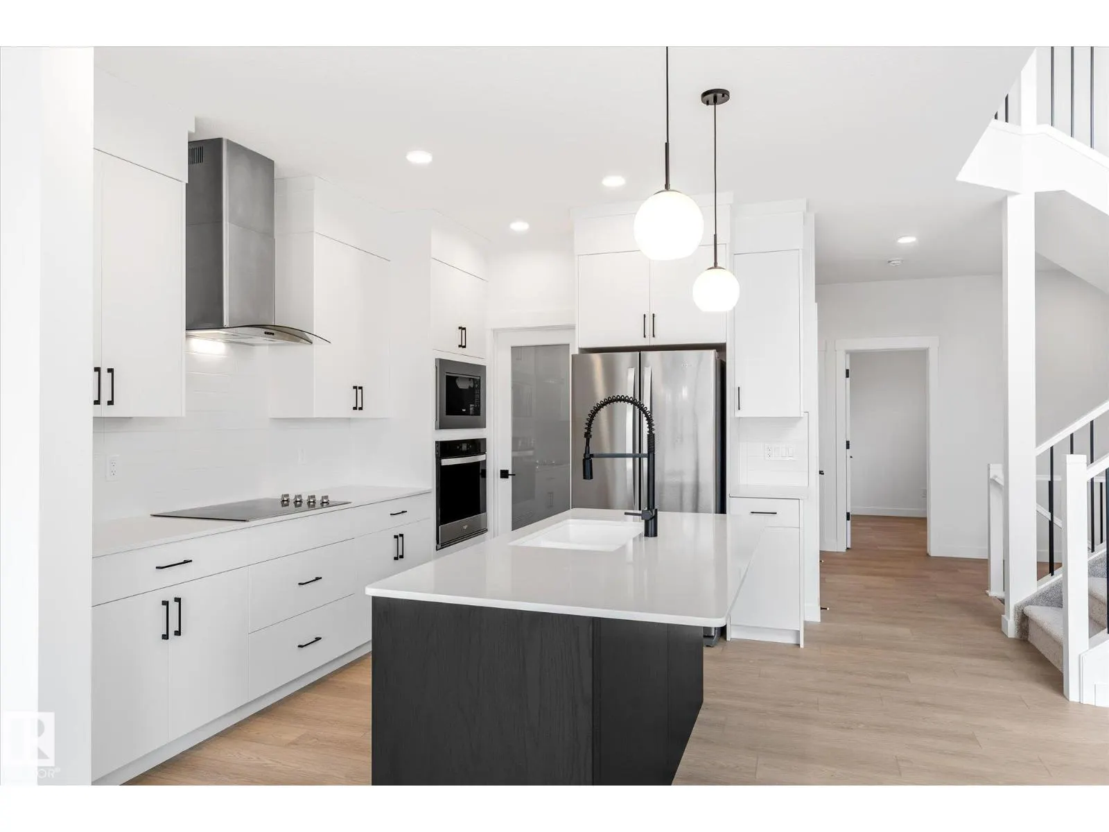 22607 89 AV NW